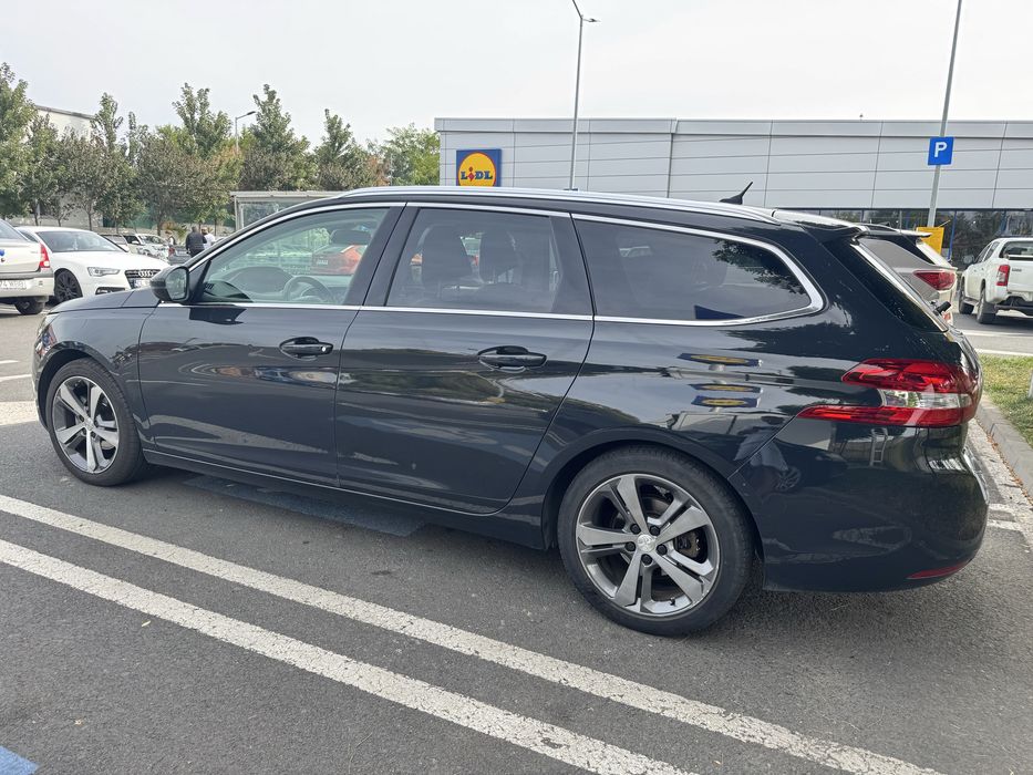 Peugeot 308 T9 break automata, 1.2 PureTech euro 6, pachet Allure, panoramic