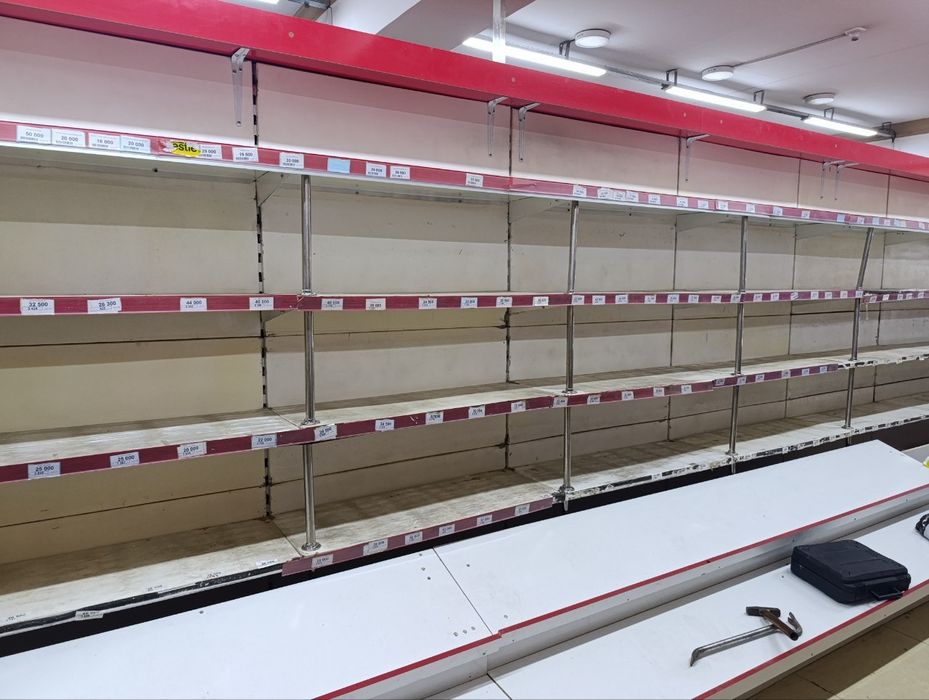 Стеллаж для магазина