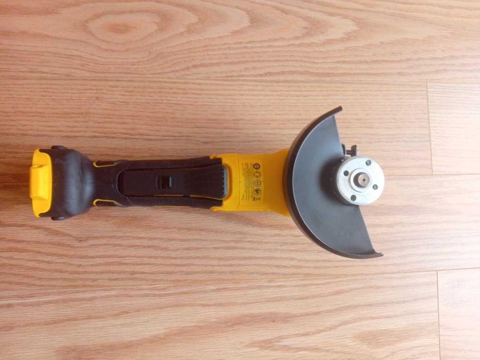 Vand flex Dewalt DCG416
