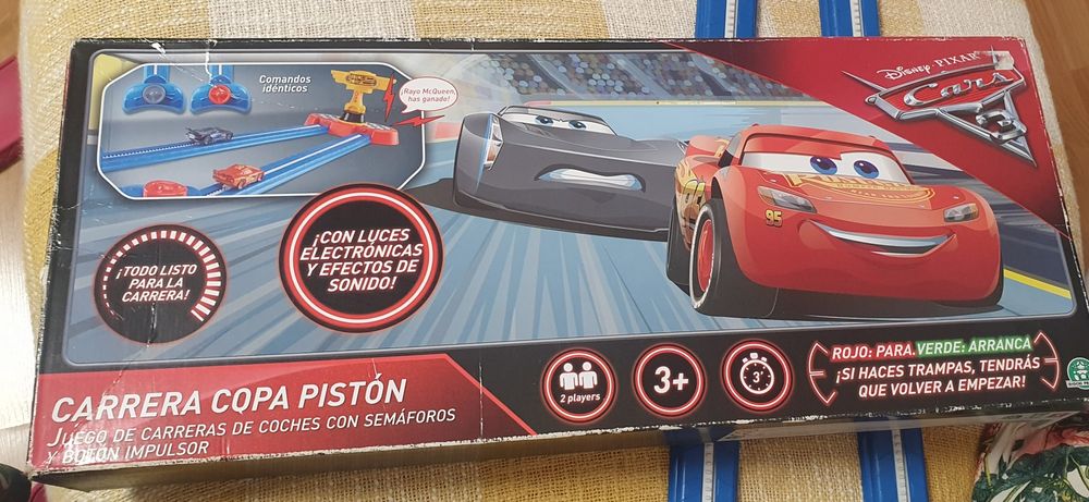 Curse de mașini Cars