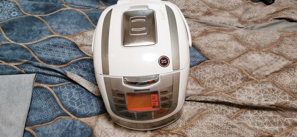 Продам мультиварку Redmond RMS-M70
