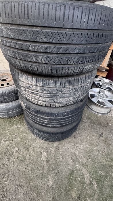 Продам летние шины 245,45,18