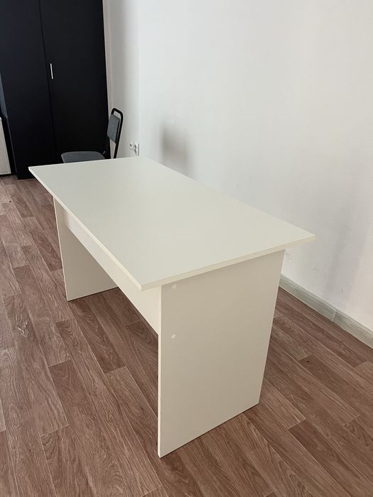 Стол для офиса, парты
