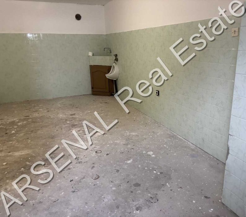 Продава се Тристаен апартамент в Варна, Бриз - 200 кв.м за 1658 €/кв.м - Снимка #10