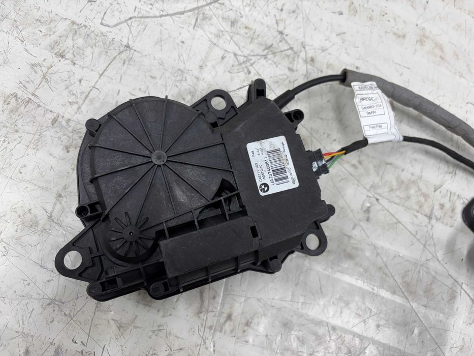 Брава със софт клоус заден капак БМВ Х1 Ф48