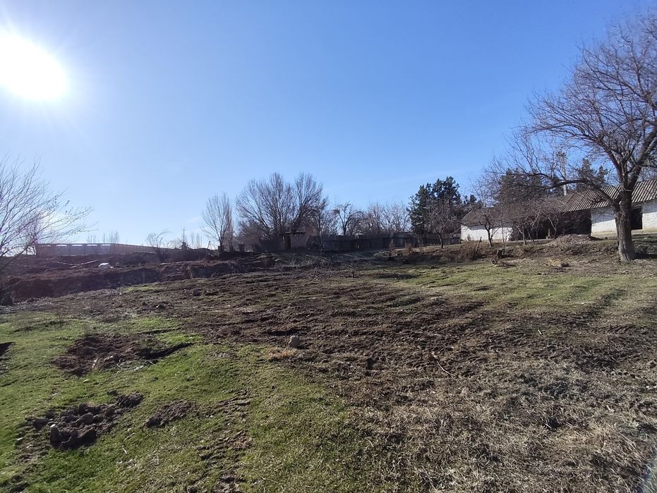 Участка сотилади