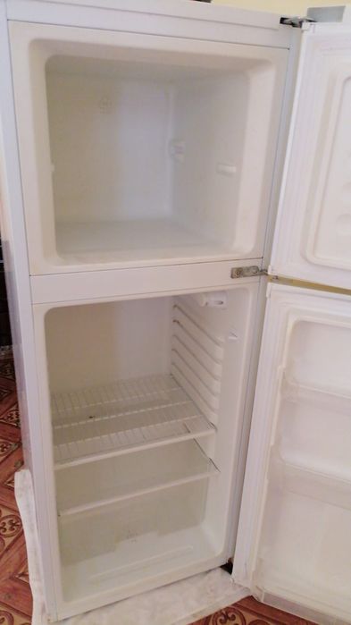 Продаеться Холодильник