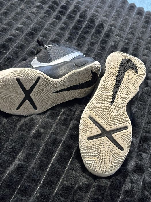 Nike Hustle D10, Black EUR 36.5