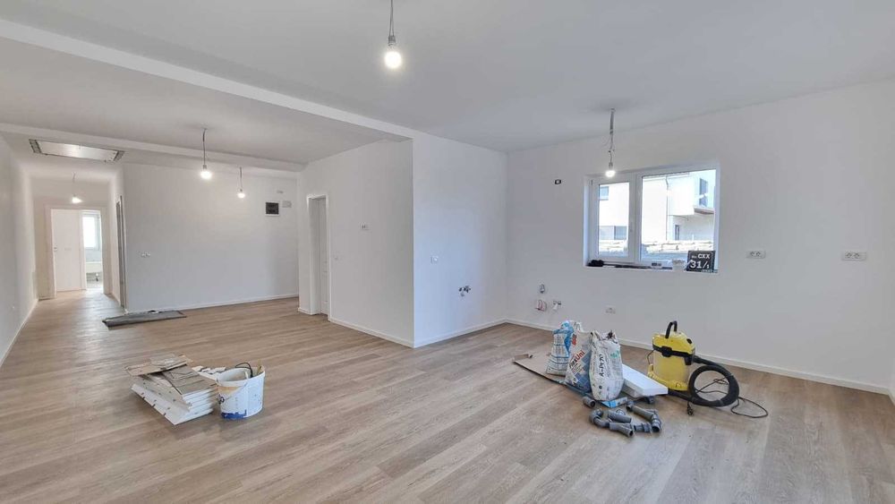 Proprietar, vand jumatate de duplex pe parter cu 3 camere, Sag, Timis