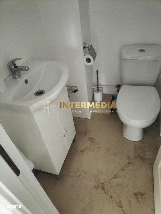 Apartament 3 camere 2 bai, parcare, CETATE mobilat si utilat complet