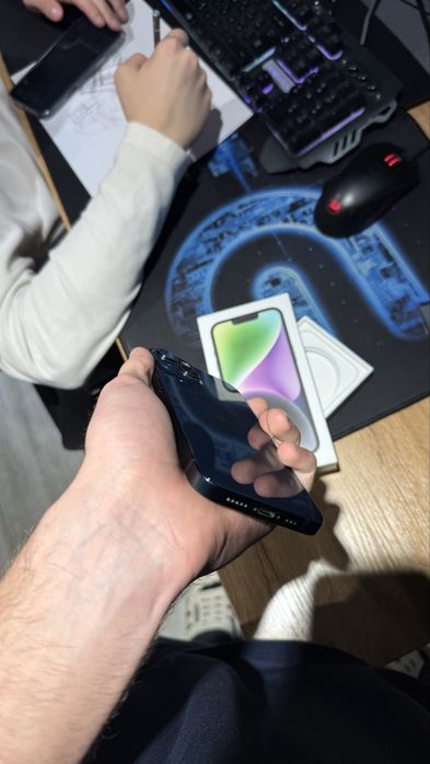 Iphone 14 ideyal karobka dakiment bor