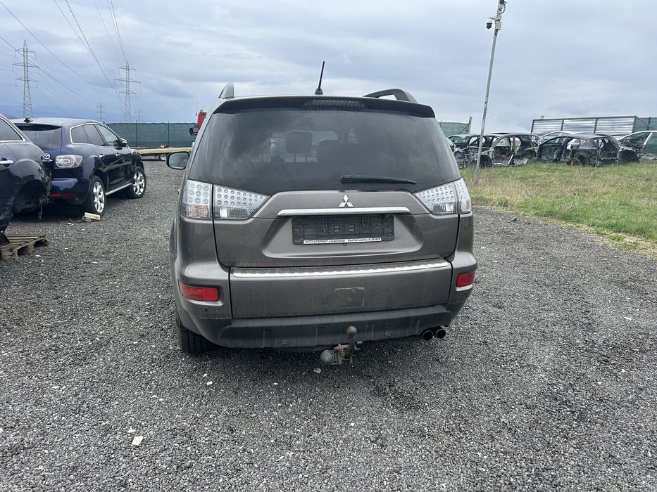 Dezmembrez (piese)Mitsubshi Outlander 2.2  156 cp an 2010-2012  E5