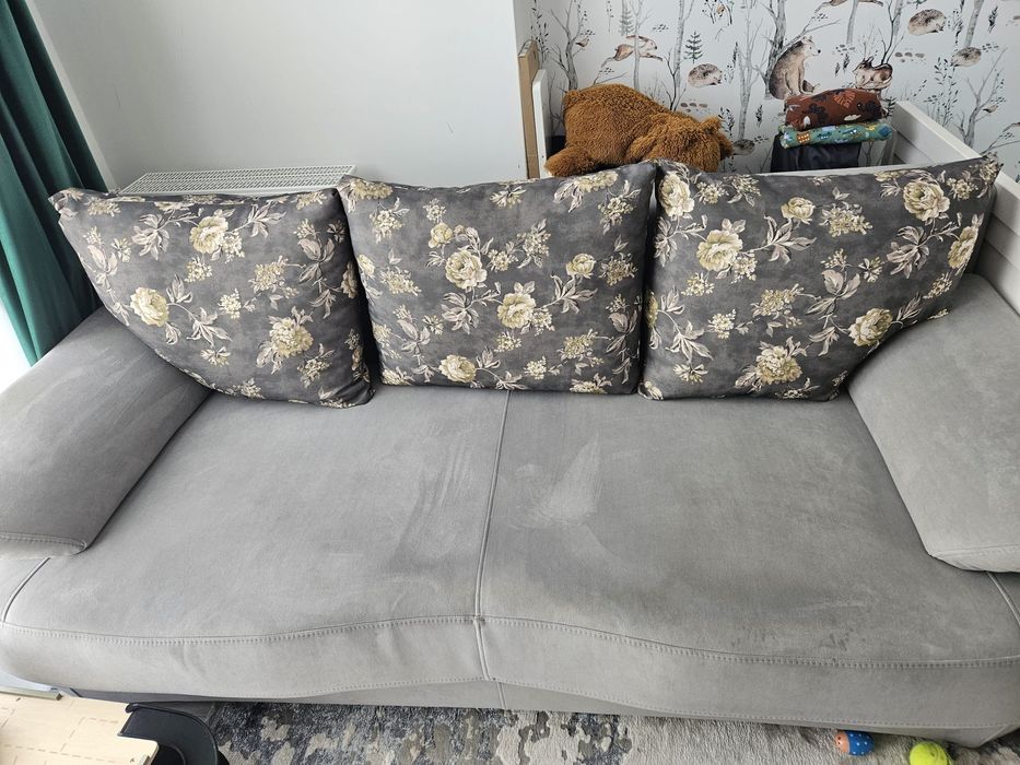 Vând canapea Odessa de la Euromobila – 3 locuri, extensibilă