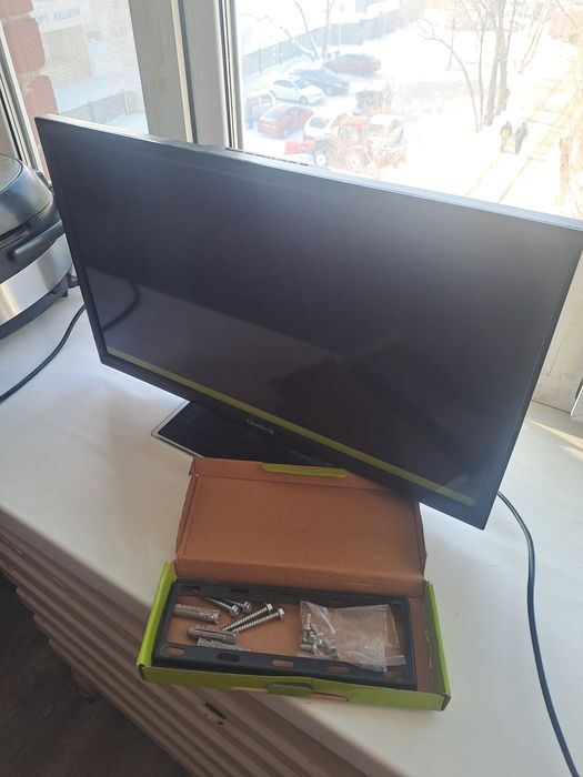 Продам телевизор Elenberg