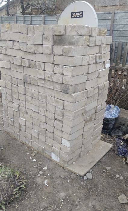 кирпичи селикатные