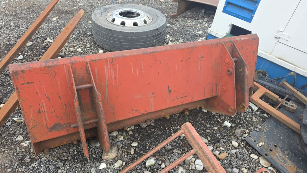 Incarcator profesional 4 cilindri  de tractor