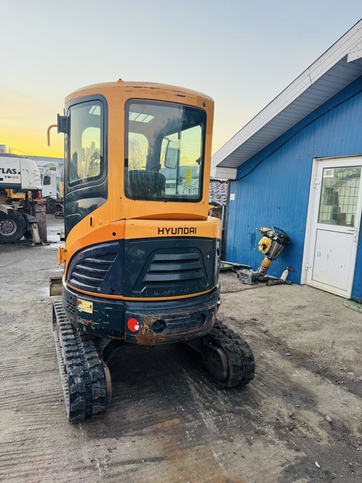 Miniexcavayor HYUNDAI ROBEX25