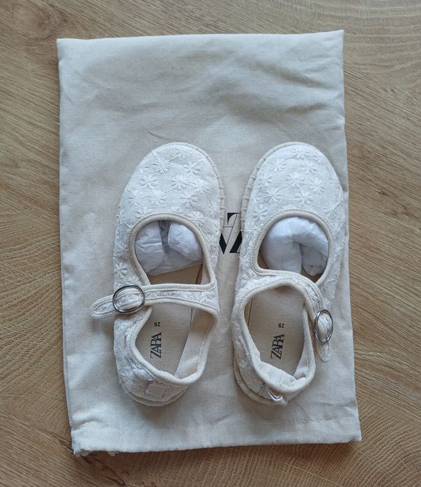 Детски сандали Crocsи пантофи Zara бежово 28/29 размер