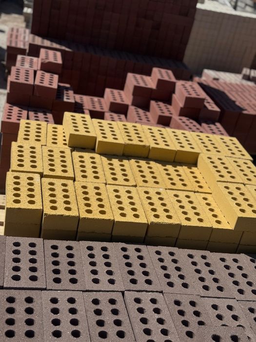 Облицовачный кирпич 68т.г