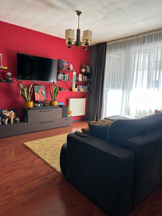 Apartament 2 camere, 50 mp, complet mobilat, 2 balcoane închise (17 mp), 2 parcări incluse