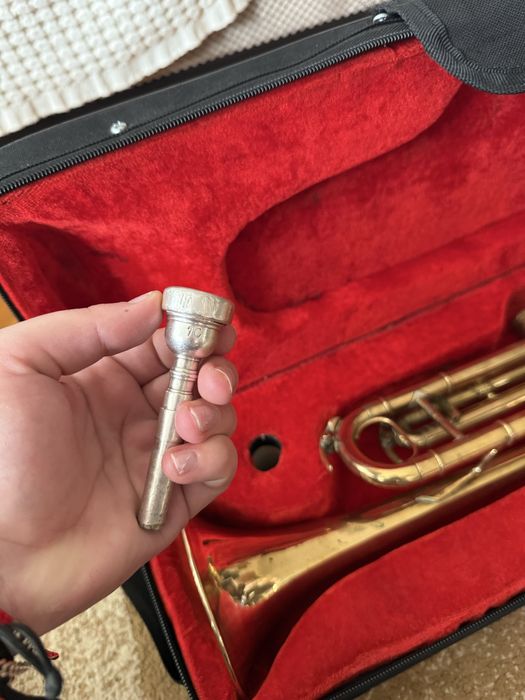 Продавам тромпет