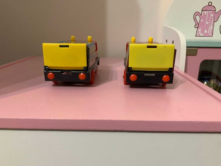 Грузовик игрушка