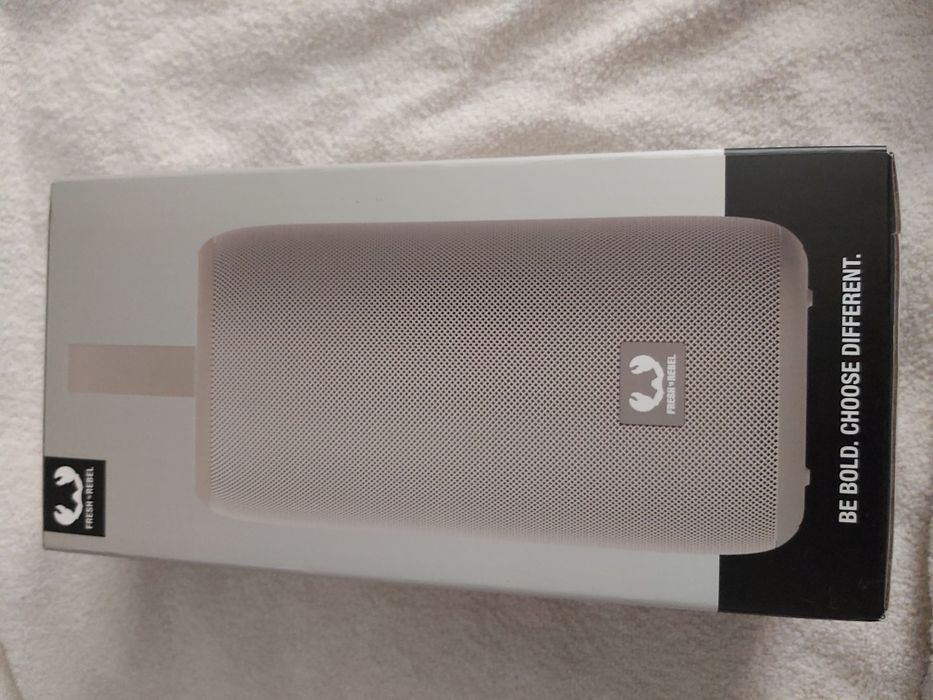 Vând boxa wireless XL Fresh&Rebel noua.