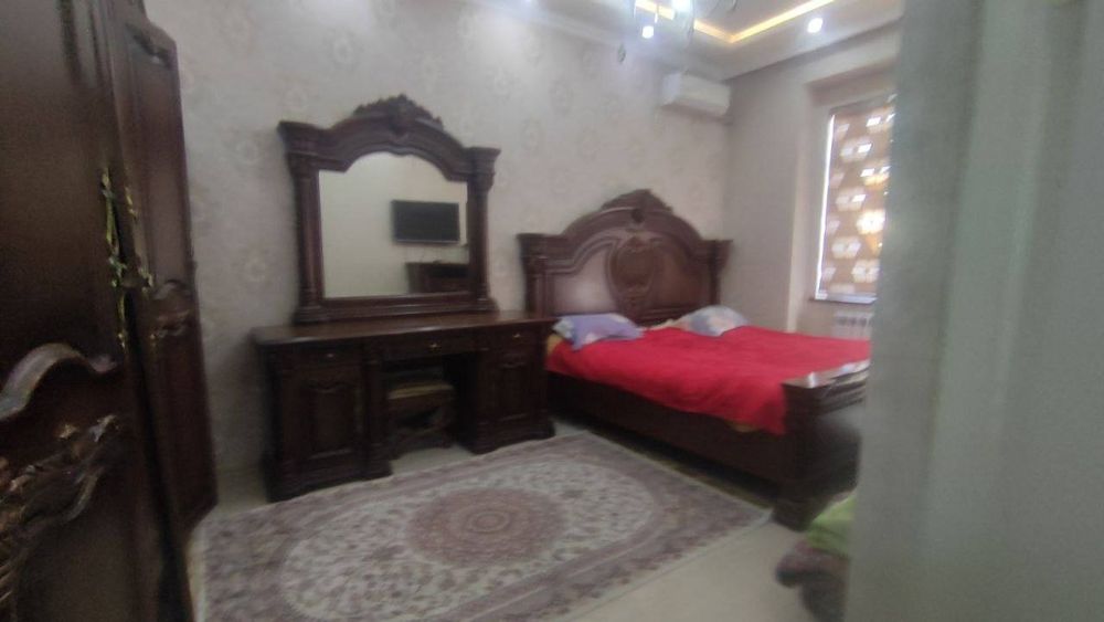 Qora qamich Alimpia ko'chasida navastroyka sotiladi yevro remont qilin