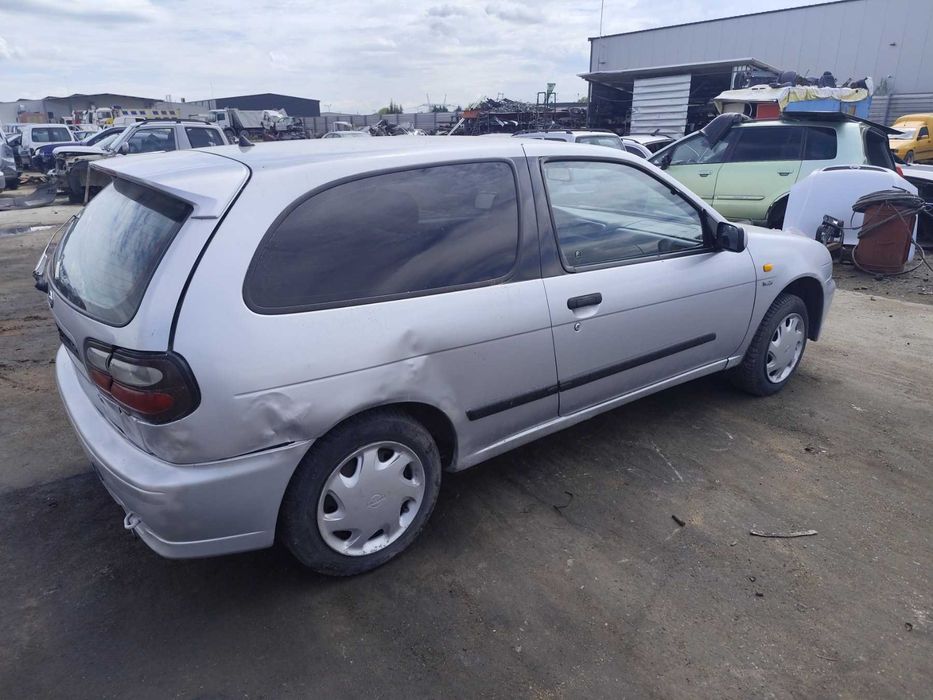 Nissan Almera N15 - 1.4 - 75к.с - 1998г. на части