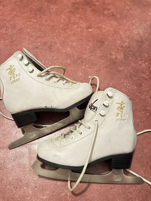 Продам Детские коньки