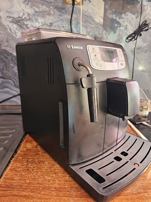 Автоматична кафемашина Saeco Intelia HD8751/11