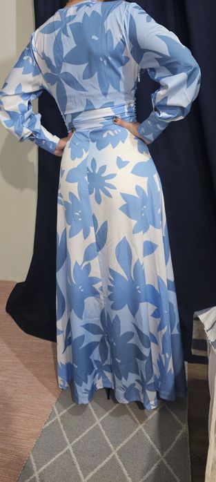 Rochie albastră lungă