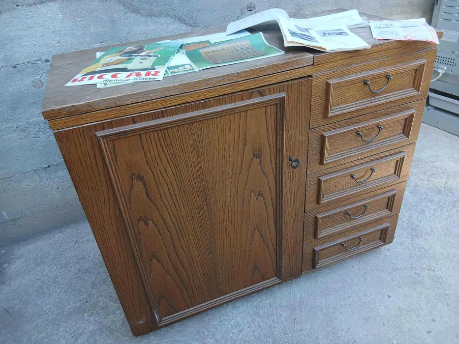 Mașină electrică de cusut nemteasca perfect funcțională