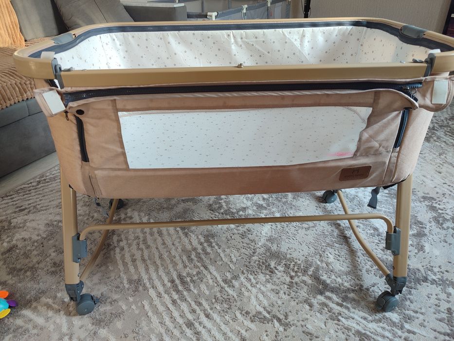 Продам  детскую кроватку