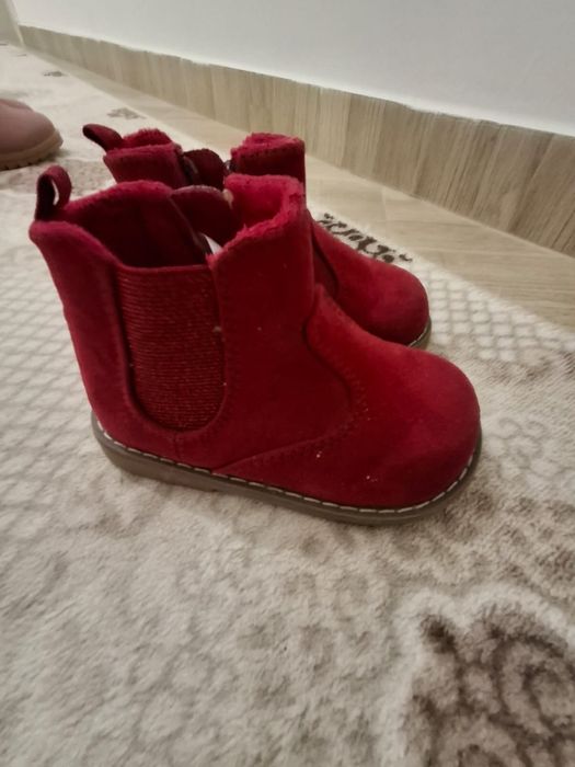 Обувки боти за момиче