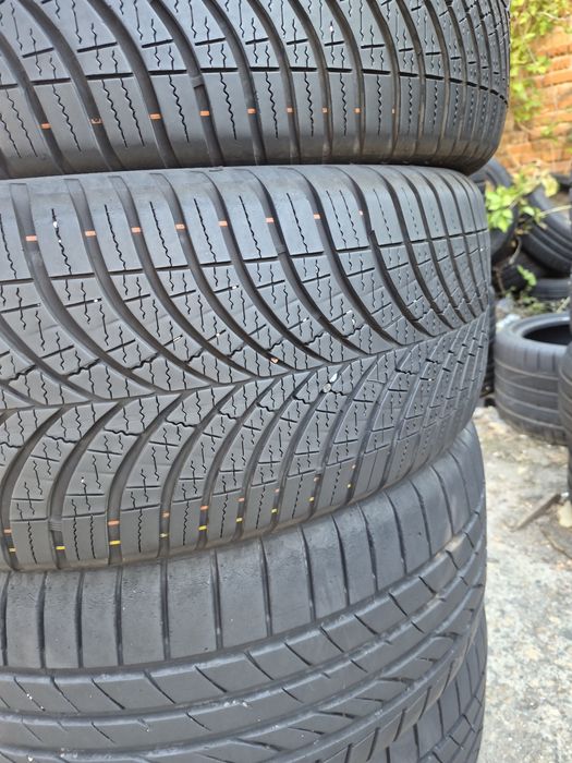 4бр. 235 50 19 Goodyear всесезонни.