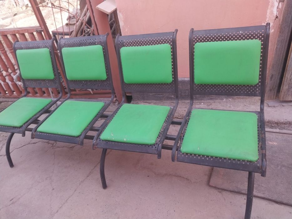 Стуля четыреместны