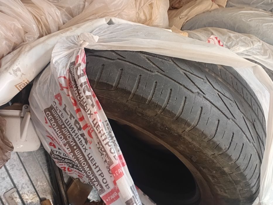 Резина 4 штуки прадо 150