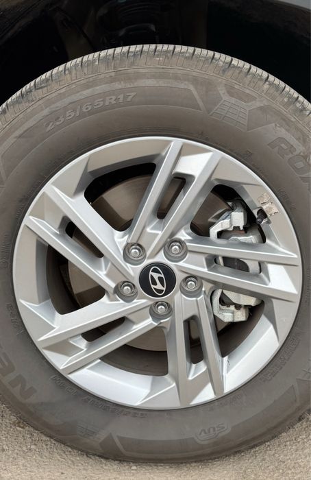 Диск с резиной 235/65/17 пробег 9000км