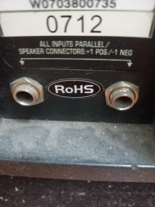 Продам две  студийные колонкики