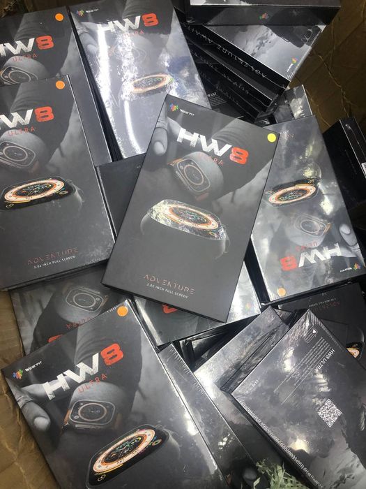 I watch ultra 8  gold orange qora silver ranglari bor