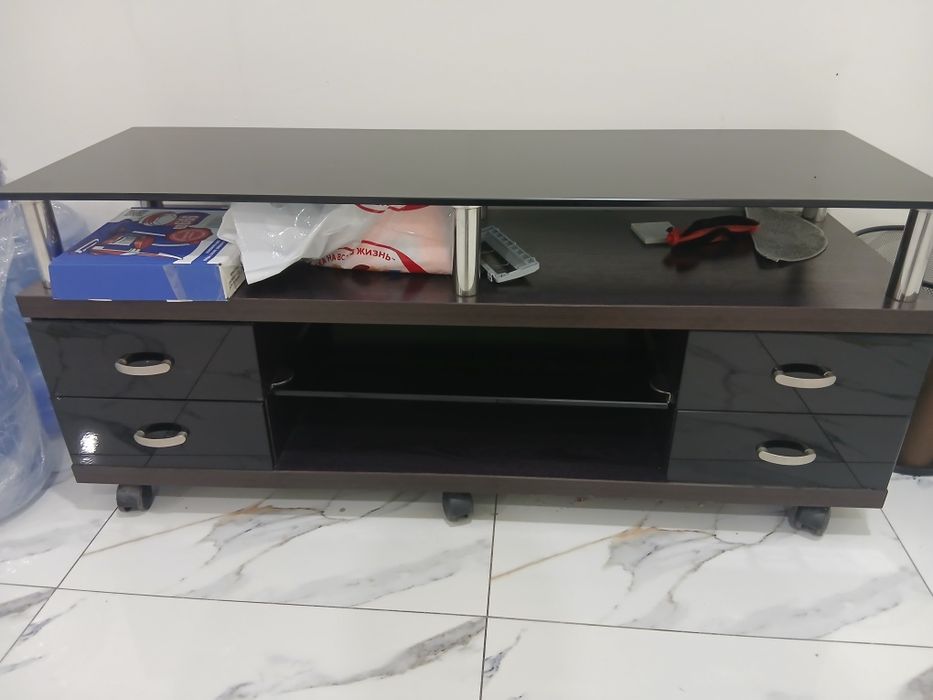 Подставка для телевизора