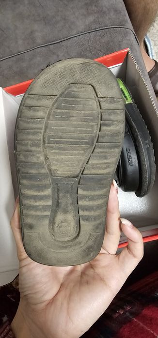 Продам детские зимние ботинки