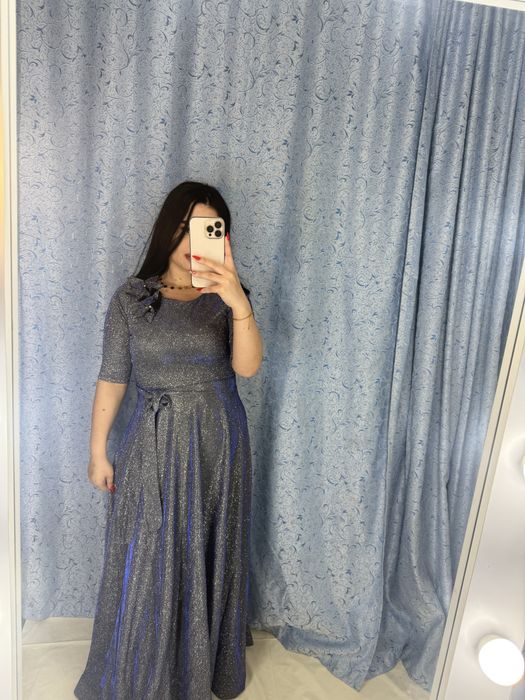 Vechirniy ko'yne sotiladi