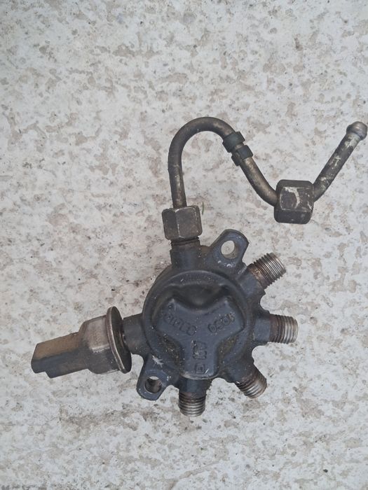 Rampa injectoare renaut megan 2 /logan 1.5 dci