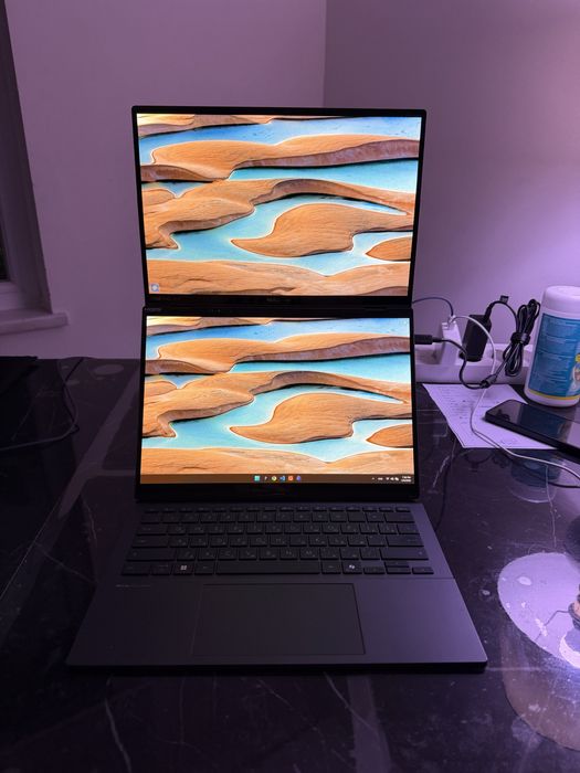 asus ZenBook Duo UX8406CA 2024