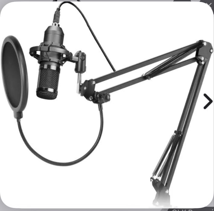 Microfon streaming-podcast profesional. Mars Gaming.Nou!