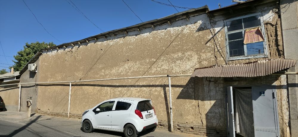 Chig'atoyda hovli-uy sotiladi.