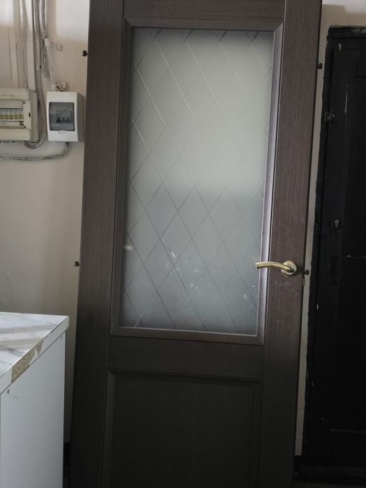 Продам межкомнатные двери