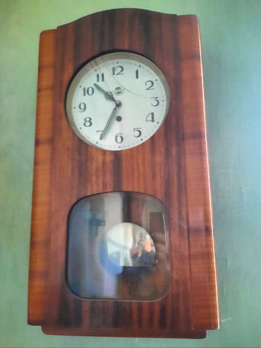 Антикварные часы, настенные маятниковые с боем